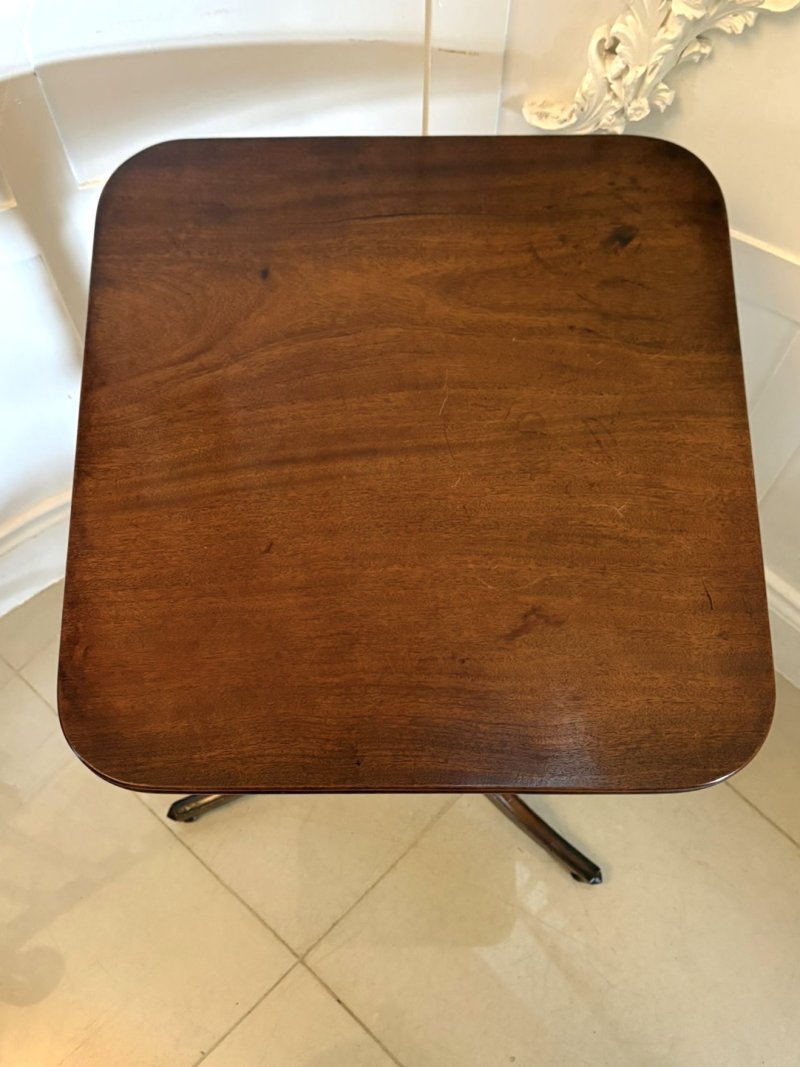 Antique Georgian Mahogany Tilt Top Tripod Table / Lamp Table with Turned Column - Image 3